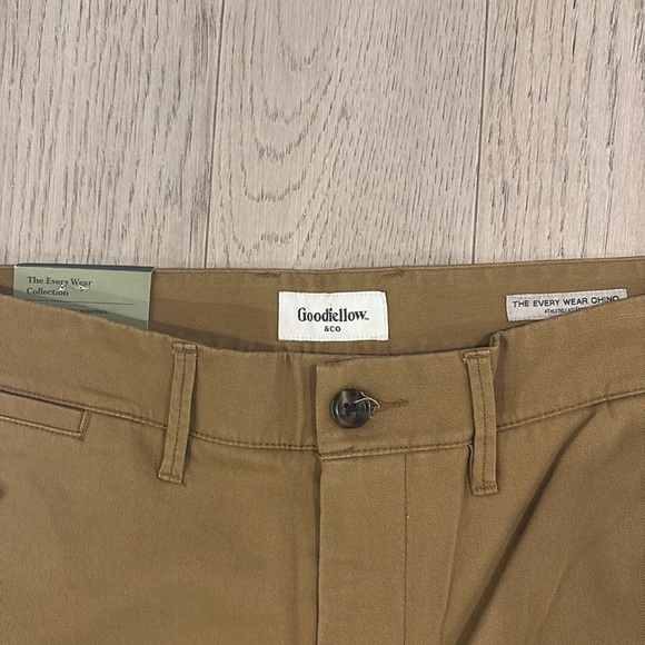 Goodfellow 34x30 The Every Wear Athletic Chino Men's Pants Dapper Brown New - Picture 6 of 6